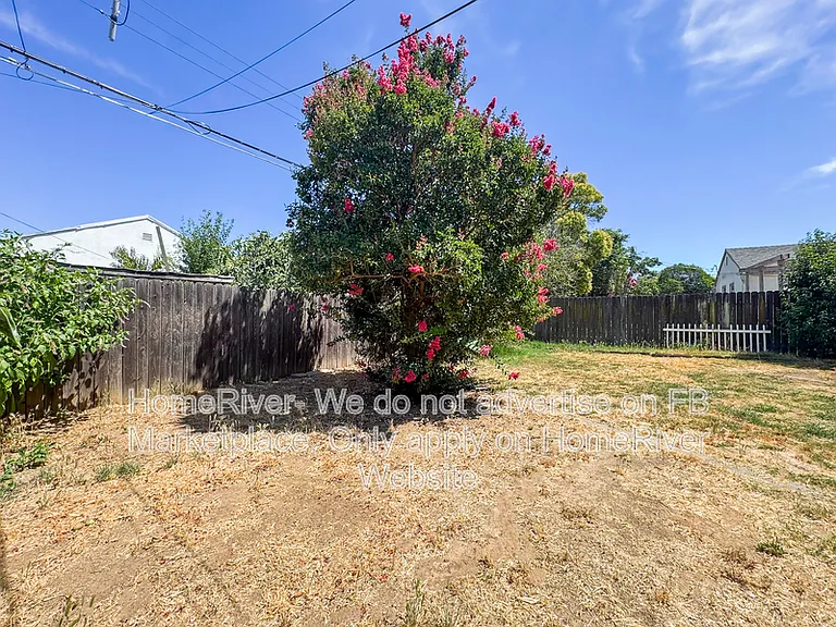 5645 Carmela Way — Photo 16
