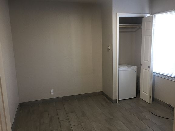 2nd image of 101 Cedar St #116