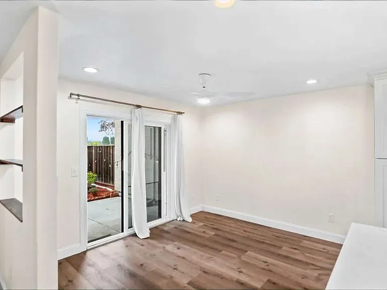 3072 Cray Ct — Photo 7