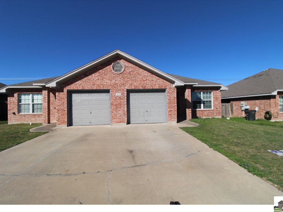 1st image of 4901 Auburn Dr #B