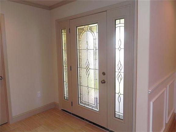 3rd image of 7327 Weaver Ave