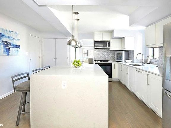 5th image of 515 E 85th St #12CD