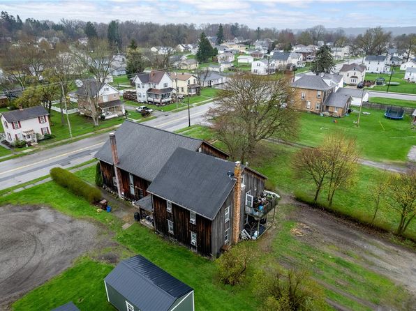 934 W Ridge Ave, Sharpsville, PA 16150