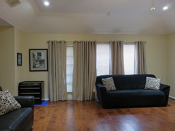 3rd image of 13842 Sheri Hollow Ln