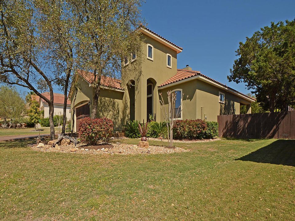 Welcome to 15104 Canary St!