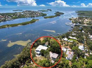 1275 Mickler Ln, Tarpon Springs, FL 34689
