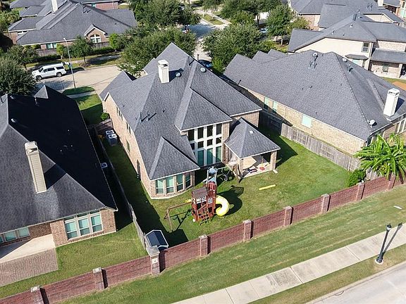 5th image of 5907 Falling Briar Ln