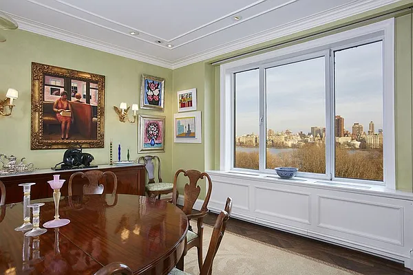 Sold by Stribling | media 2