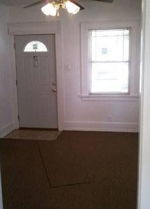 Living room-new carpet