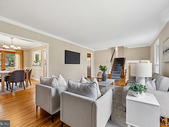 5th image of 14311 Arctic Ave