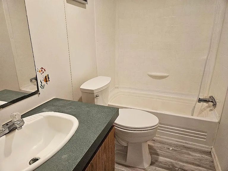 127 Iroquois Dr — Photo 12