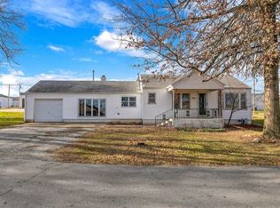 201 S Delaware St, Nixa, MO 65714