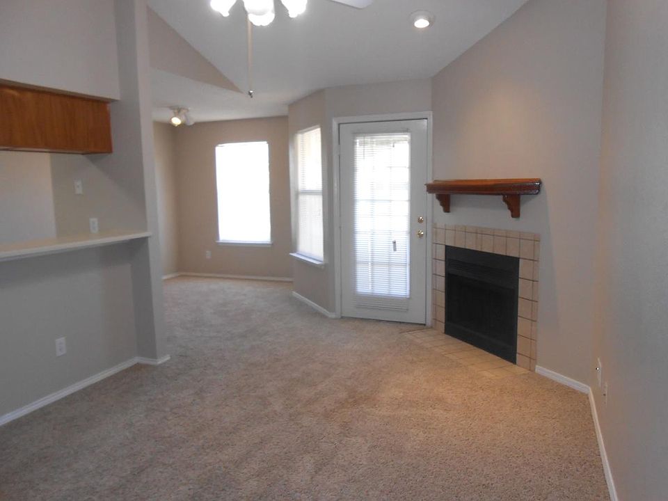1st image of 3245 Donnelly Cir #Second