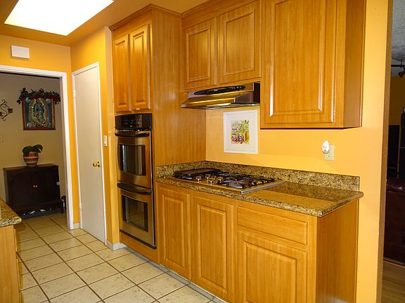 5th image of 32233 Crest Ln