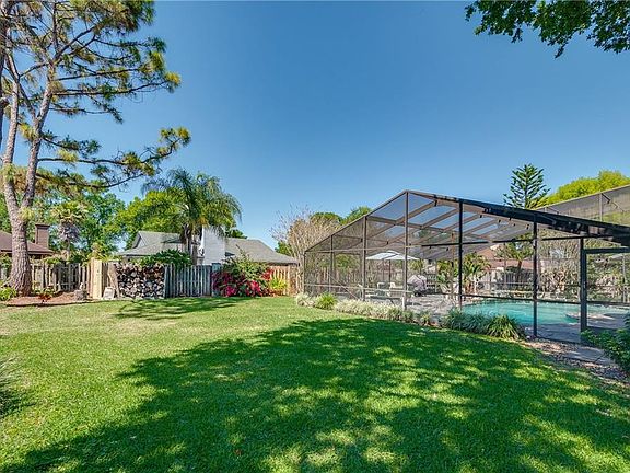 2nd image of 4104 Chelsea Ln
