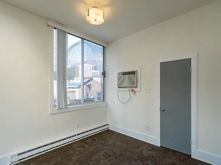 338 S 15th St #3 — Photo 14