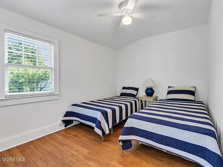 111 Chicago Blvd — Photo 31