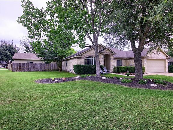 2nd image of 4406 Pinehurst Dr