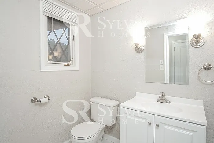 408 Tremont Ave — Photo 15