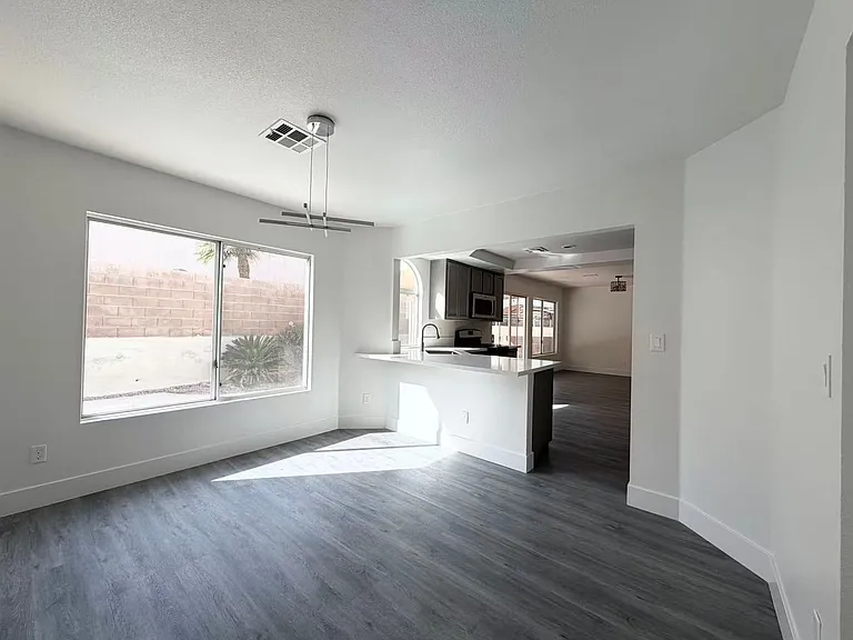 261 Delfino Way — Photo 8