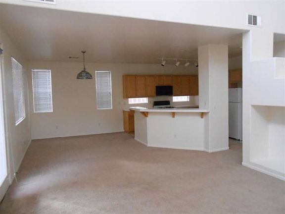 Looking into Dining