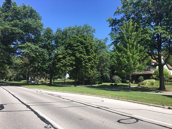 5th image of 2529 Euclid Heights Blvd