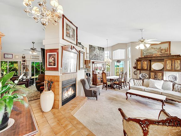 4th image of 3171 Angeleno Pl