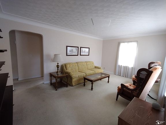 4th image of 1115 Cherry St