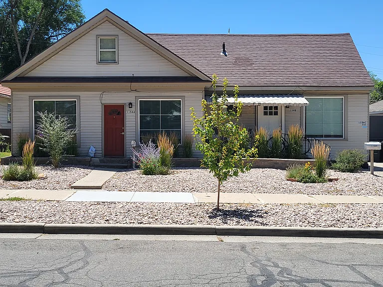 1156 E Westminster Ave #B — Photo 1
