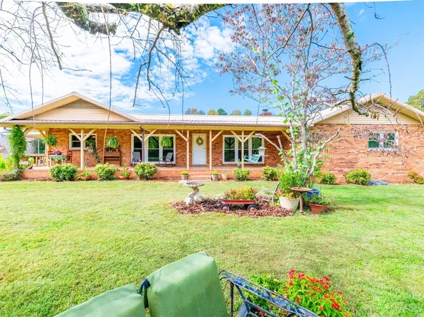748 Hidden Valley Rd, Salisbury, NC 28147