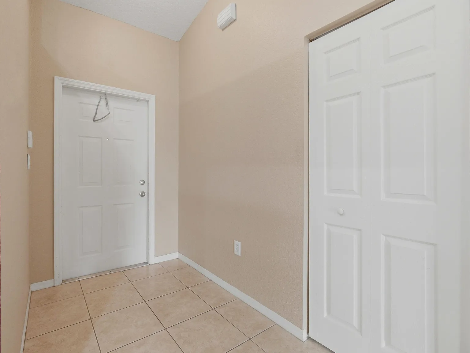 2 bed, 2.0 bath, 1320 sqft, $2,950 — Photo 4