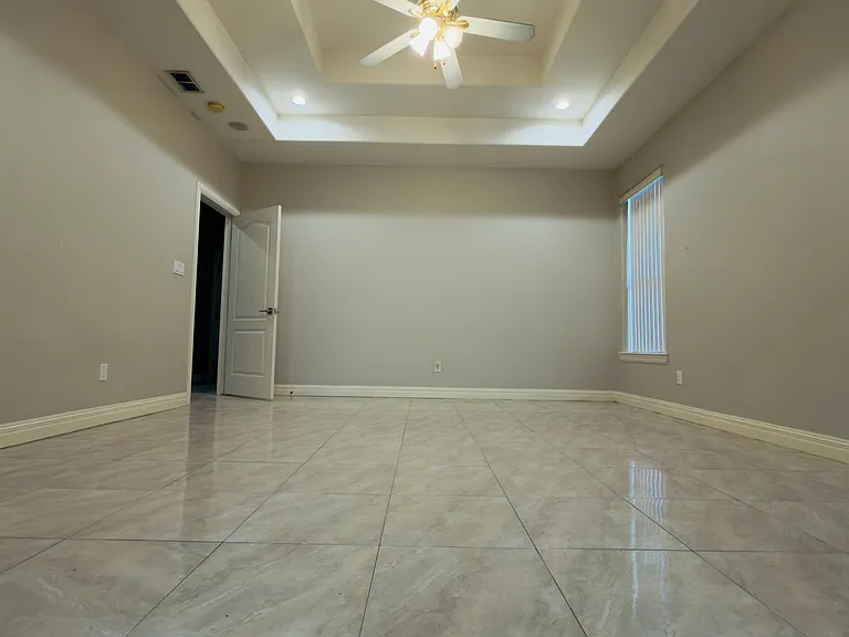 3421 Esperanza Ave — Photo 25