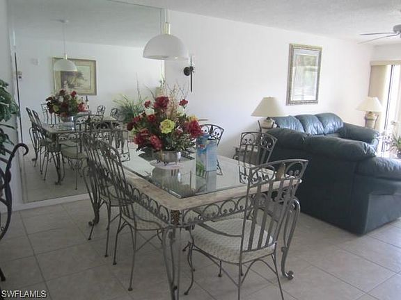 2nd image of 5716 Deauville Cir APT I102
