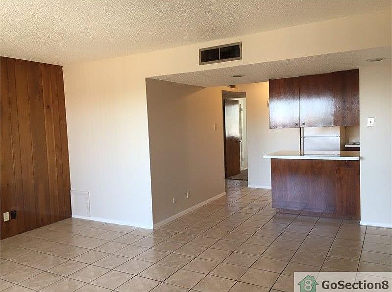 1st image of 601 W Yandell Dr APT 7