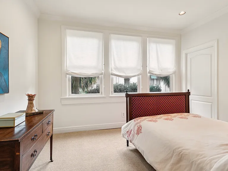 5373 Canal Blvd — Photo 12