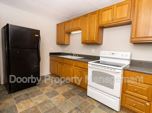 5345 Lazard St #B, East Ridge, TN 37412