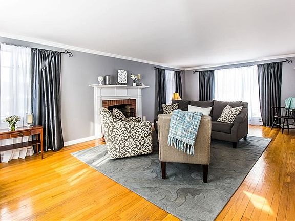 5th image of 101 Woodside Dr