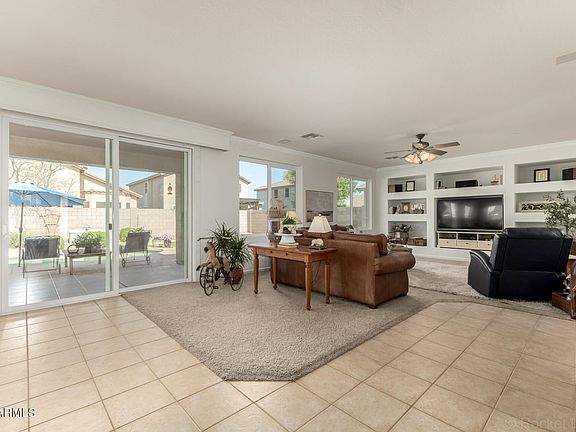 2nd image of 2612 E TORREY PINES Lane