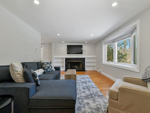 4th image of 150 Pacella Dr