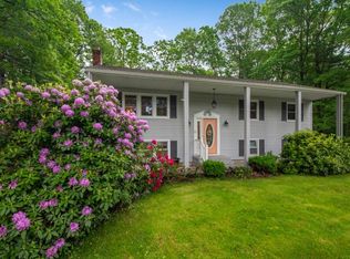 12 Billings Rd, Foxboro, MA 02035