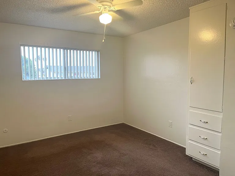 3600 N. Chester Ave. — Photo 7