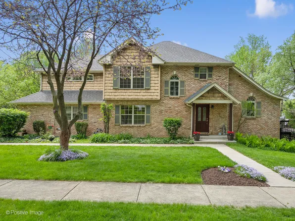 448 Highland Ave, West Chicago, IL 60185