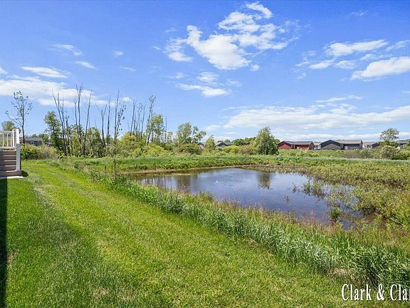 4th image of 5980 Irene Way Dr
