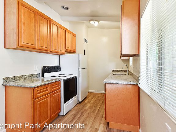 4th image of 4737 Thornton Ave APT 10