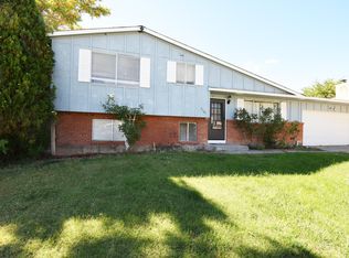3105 Greenbriar Ave, Farmington, NM 87402