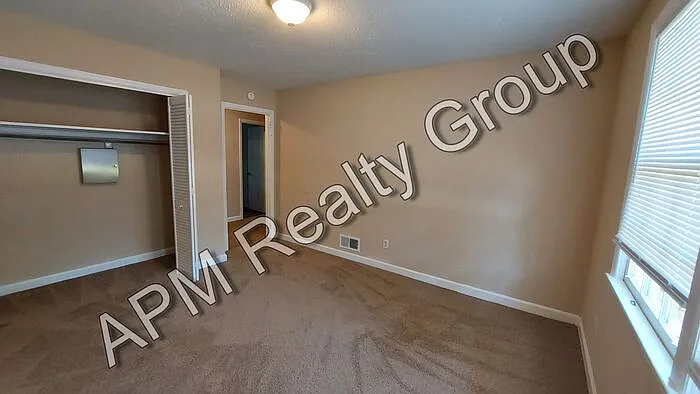 2011 Dominion Dr — Photo 2