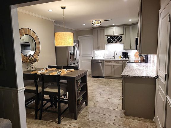5th image of 5619 Underwood Dr
