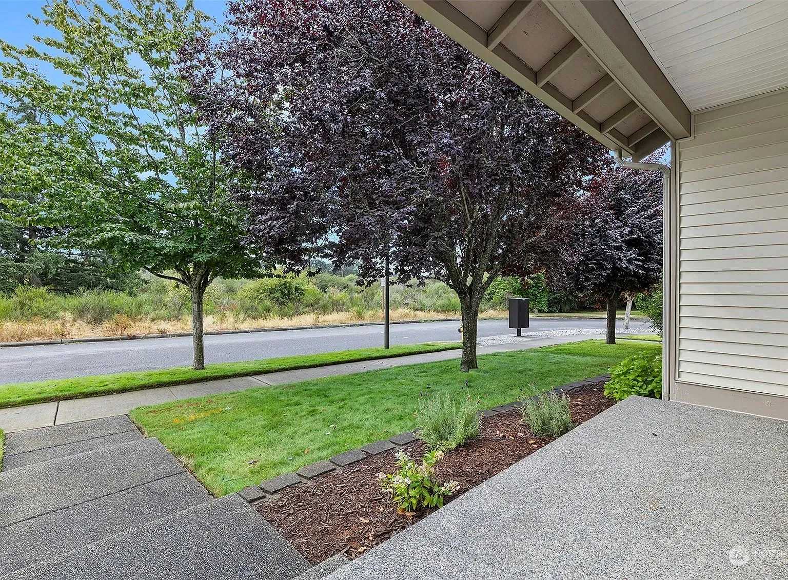 3 bed, 1462 sqft, $2,995 — Photo 2