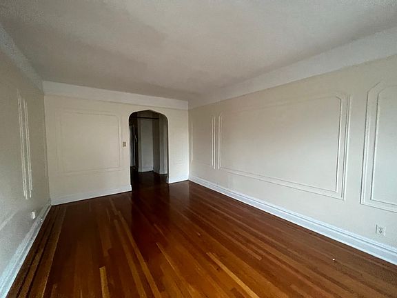 2nd image of 34 Kensington Ave #5A