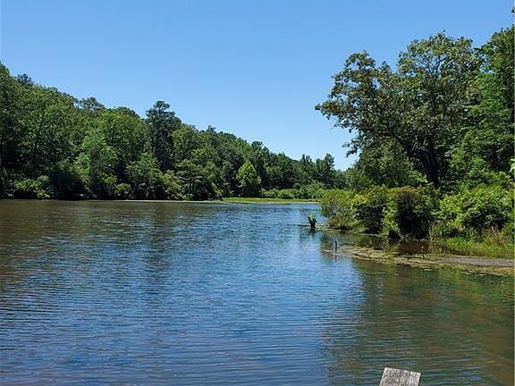 2nd image of Lynnlake Ct